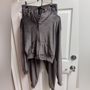 Skims velvet sweatsuit